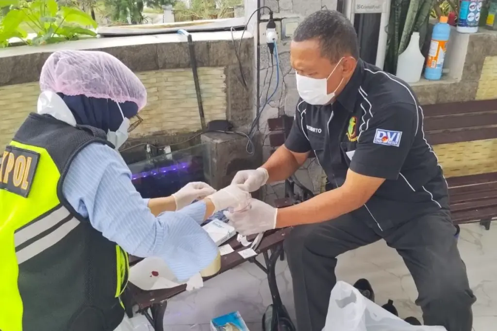 Tim DVI Ambil Sampel DNA Keluarga Pramugari Pesawat ATR di Bogor