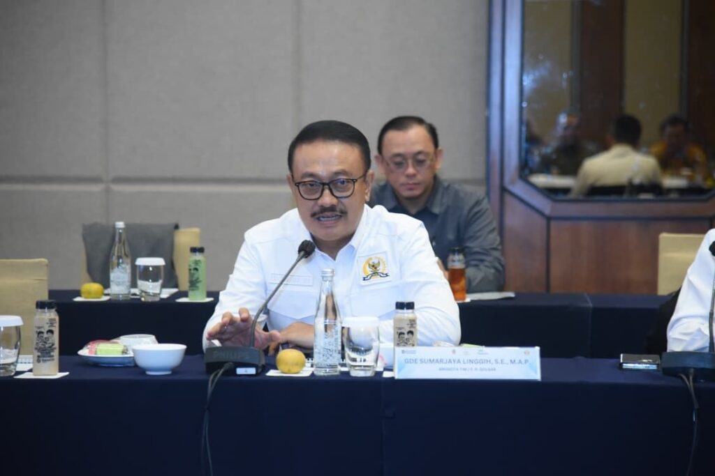DPR RI Apresiasi Peran Aktif BNI dalam Penyaluran PKH di Bali Gde Sumarjaya Linggih Apresiasi Bank Negara Indonesia dalam Rapat Dengar Pendapat (RDP) Komisi VI DPR RI bersama BUMN di Gedung DPR RI, Jakarta, Senin (26/1/2026).