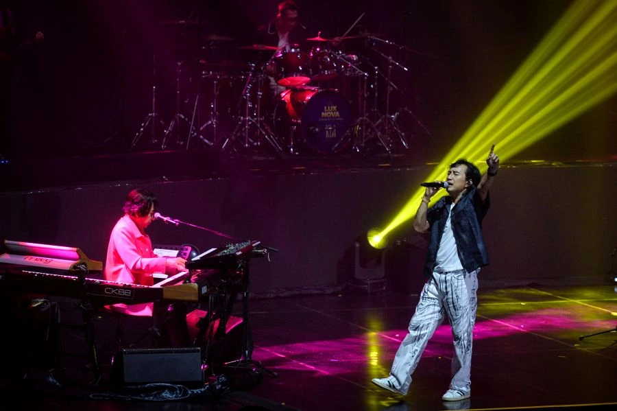 KLa Project Buka Konser “LUX NOVA”, Rayakan 37 Tahun Perjalanan Musik