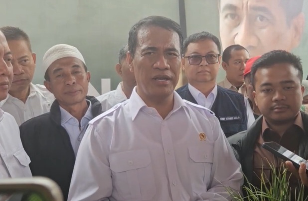 Mentan Amran dan Gubernur NTB Tanam Bawang Putih, Percepat Swasembada