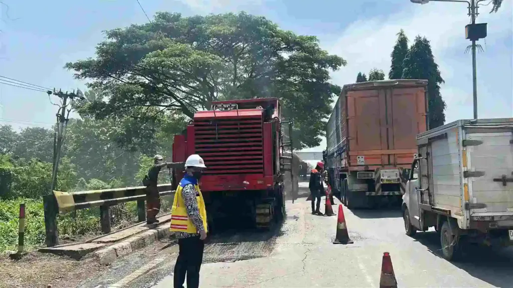 Kejar Target “Zero Potholes” H-10 Lebaran 2026, Pemerintah Sikat Lubang di Jalur Pantura