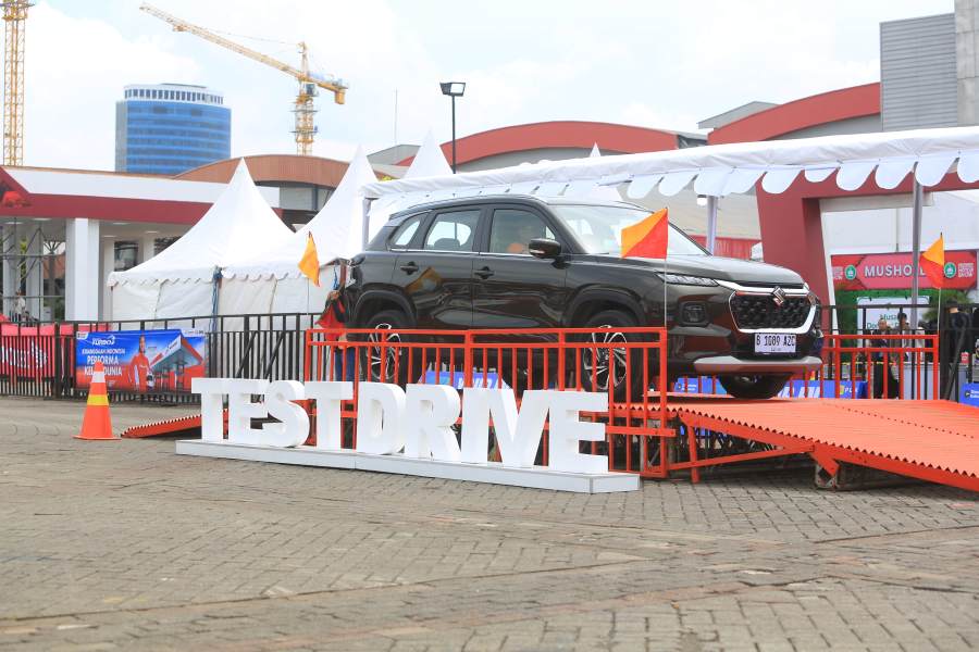 Test Drive Mobil Suzuki Berhadiah Logam Mulia hingga Sepeda Motor