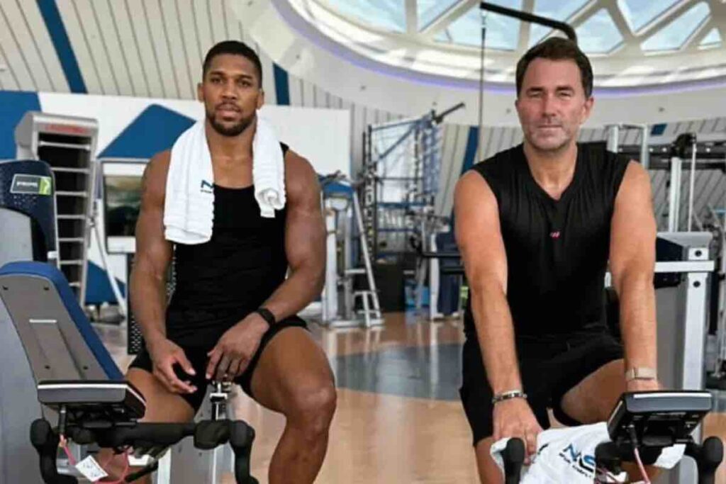 Anthony Joshua Targetkan Kembali Naik Ring Juli 2026