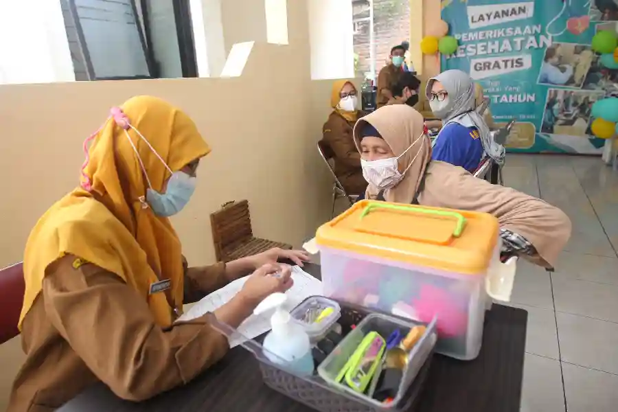 Jam Operasional Puskesmas Surabaya Selama Ramadan 2026 Disesuaikan, Layanan Kesehatan Tetap Buka Dinkes Surabaya sesuaikan jam operasional Puskesmas selama Ramadan 2026. Layanan tetap optimal, IGD rawat inap buka 24 jam.