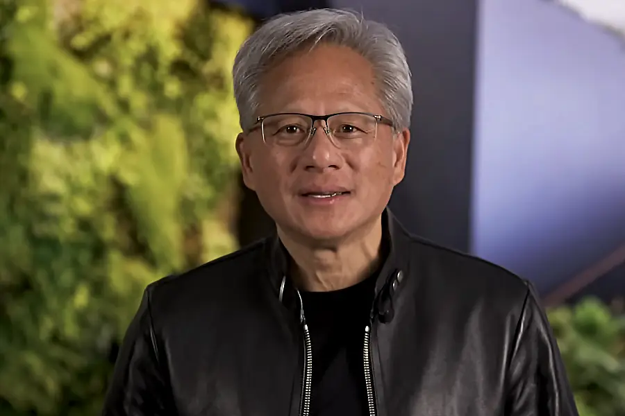 Mercedes-Benz Rayakan 140 Tahun Inovasi dengan S-Class Berbasis AI Siap Otonom Level 4 Tangkapan layar video Jensen Huang dari NVIDIA, saat mengucapkan selamat pada Mercedes-Benz yang merayakan usia 140 tahun lewat inovasi S-Class berbasis AI Siap Otonom Level 4 (sumber: Youtube NVIDIA)