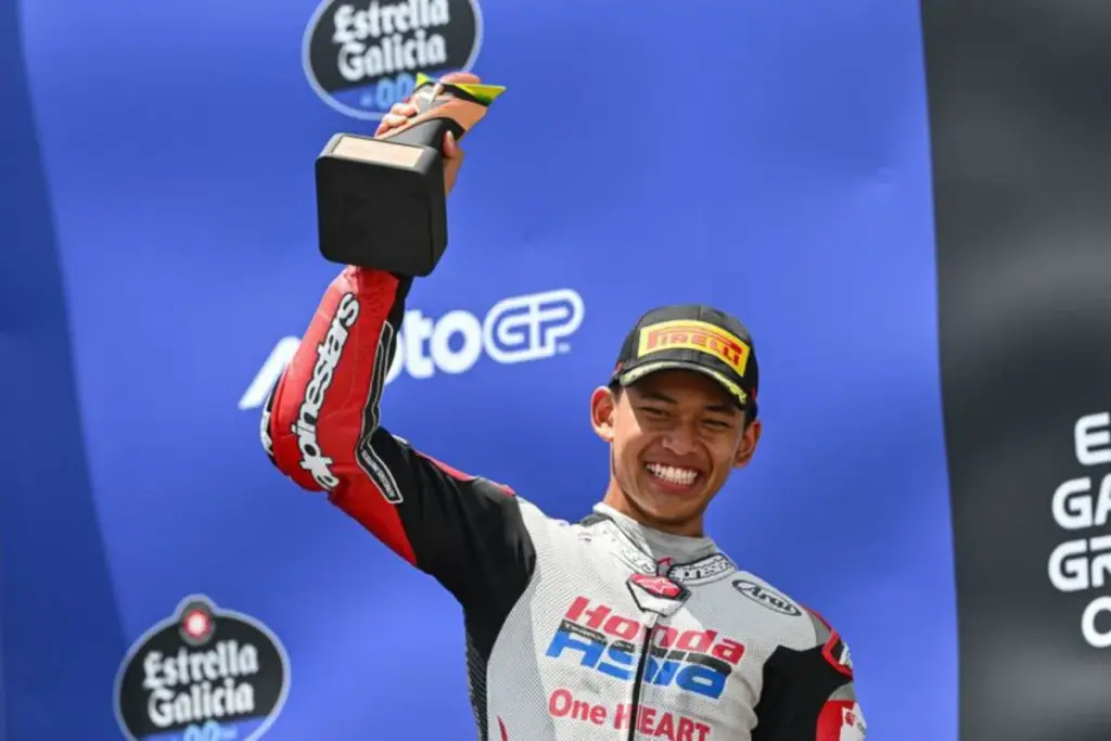 Veda Ega Ukir Sejarah, Pembalap Indonesia Pertama Naik Podium Moto3