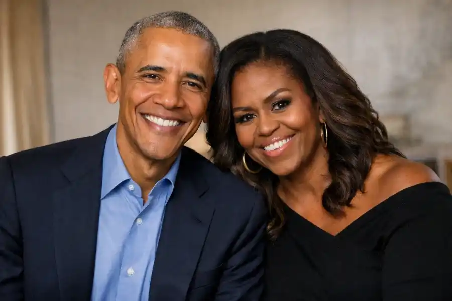 Barack dan Michelle Obama Debut Jadi Produser Broadway Lewat Drama “Proof”