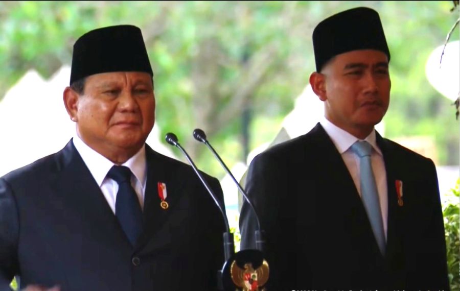 Ekspresi Gibran Kaget Dengar Tembakan Salvo di Pemakaman Wapres ke-6 Try Sutrisno