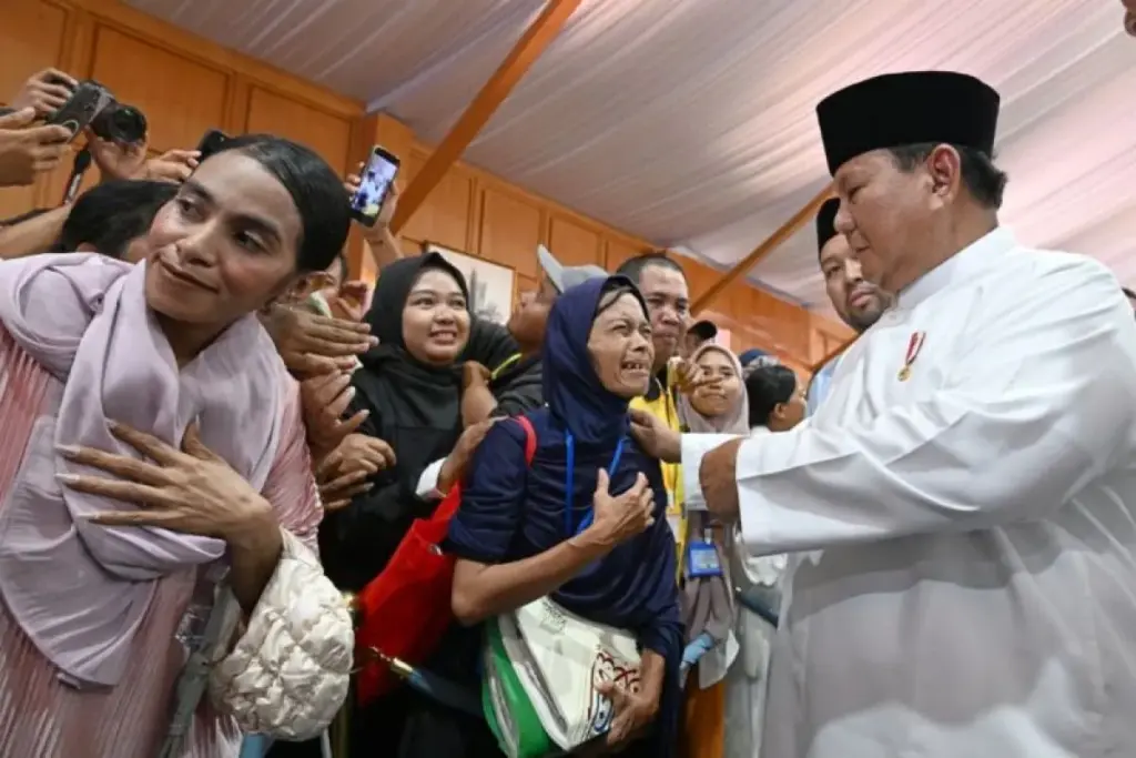 Kehangatan Prabowo dan Warga Saat Open House di Istana