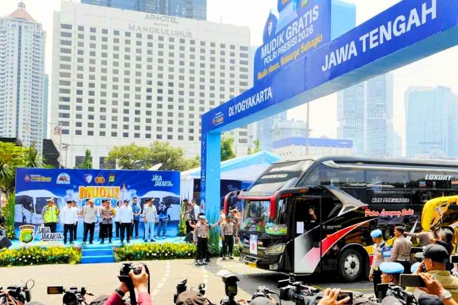Kapolri Lepas 80 Bus Mudik Gratis, Pastikan Sopir Antar Pemudik ke Tujuan