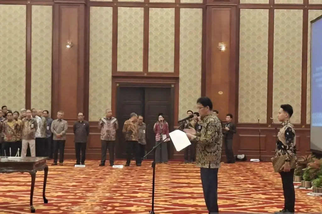 Menkeu Purbaya Lantik 1.585 Pejabat Kemenkeu, Tekankan Pentingnya Integritas