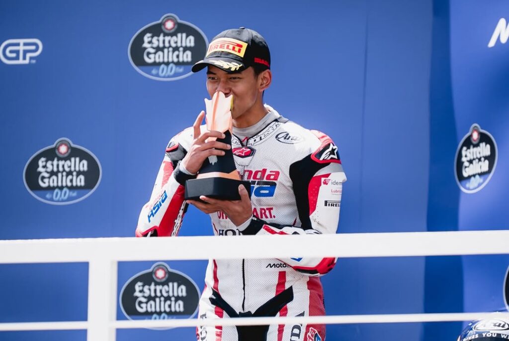 Veda Ega Ungkap Alasan Tidak Semprotkan Sampanye di Podium GP Brasil 2026