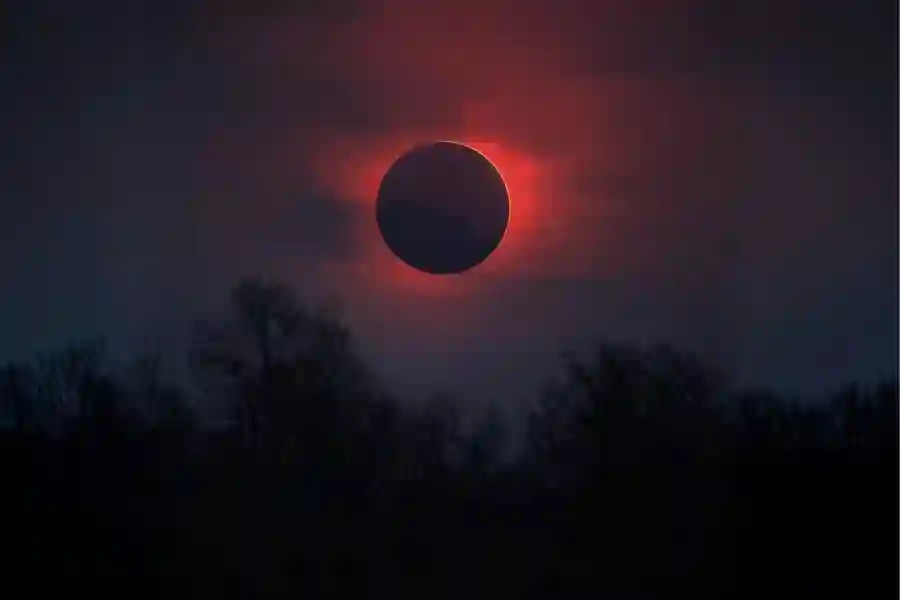 Wilayah dan Jam Gerhana Bulan Total 3 Maret 2026: Ini Jadwal Lengkapnya Gerhana bulan total (Foto: Tutur/Ilustrasi AI)