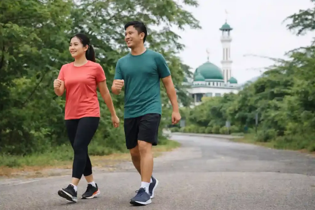 Jangan Sampai Drop! Ini Cara jaga Stamina di 10 Hari Akhir Ramadan Tetap aktif menjaga stamina di ujung Ramadan (Foto: tutur/ Ilustrasi AI)
