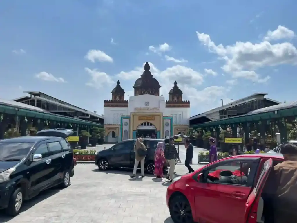 H+6 Lebaran, Penumpang KAI Daop 6 Yogyakarta Masih Tinggi, Tembus 65 Ribu Orang Pergerakan penumpang kereta api di wilayah Daop 6 Yogyakarta masih tinggi pada H+6 Lebaran 2026, Jumat (27/3/2026). (Foto: Tutur/KAI)