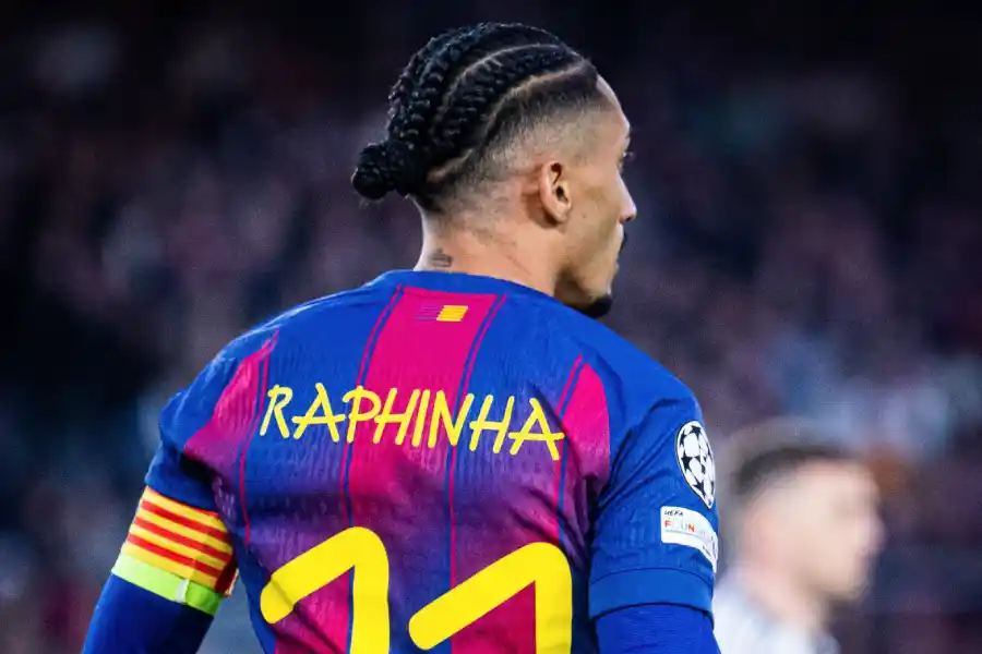 Flick Yakin Barcelona Bisa Bangkit Meski Tertinggal Dua Gol dari Atletico Raphinha cetak dua gol untuk Barcelona (sumber foto: facebook @fcbarcelona)