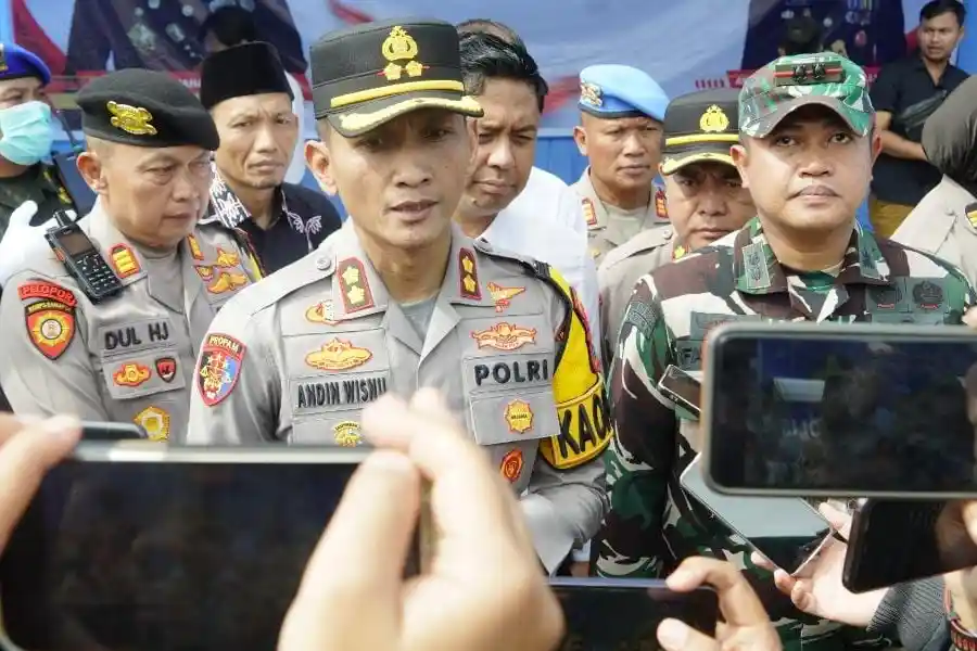 Polres Ponorogo Siagakan 6 Pos Mudik Lebaran 2026, Jalur Rawan Longsor Jadi Perhatian Utama Kapolres Ponorogo AKBP Andin Wisnu Sudibyo saat memberikan keterangan di depan awak media