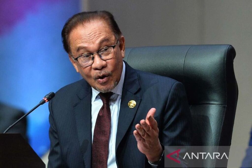 Anwar Ibrahim Ungkap Cerita Kapal Minyak Malaysia Bisa Lewati Hormuz