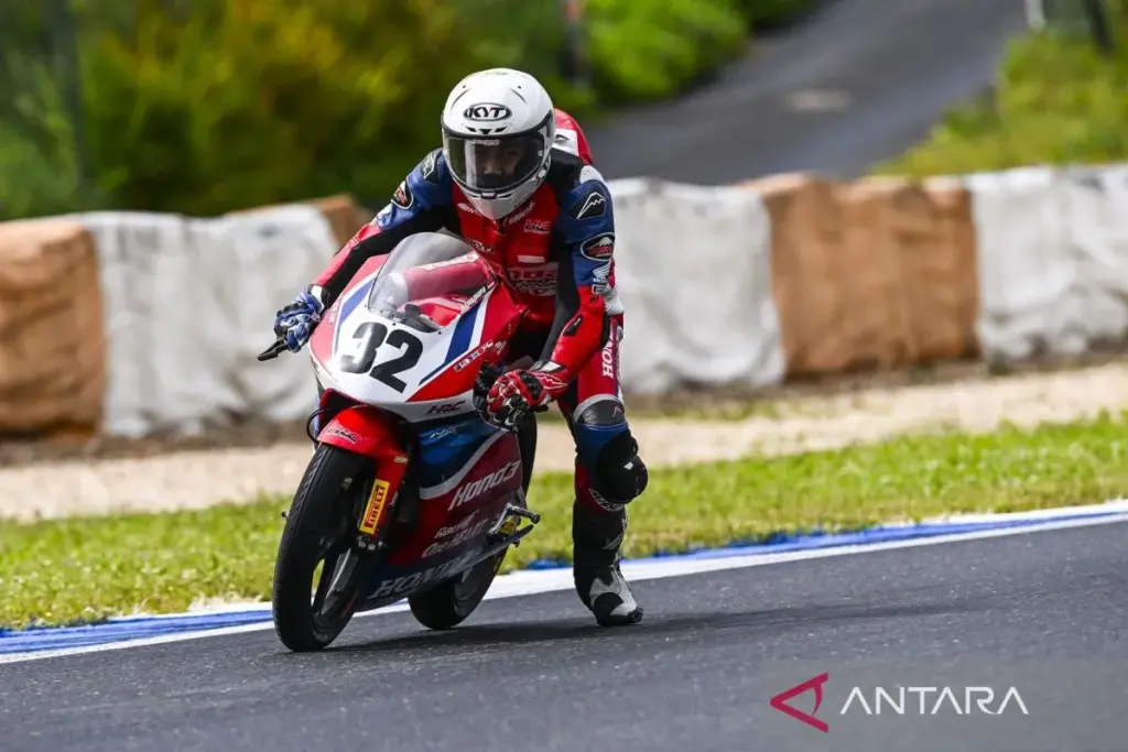 Pembalap Indonesia Ramadhipa Menangi Balapan Kedua MotoGP Rookies Cup Jerez