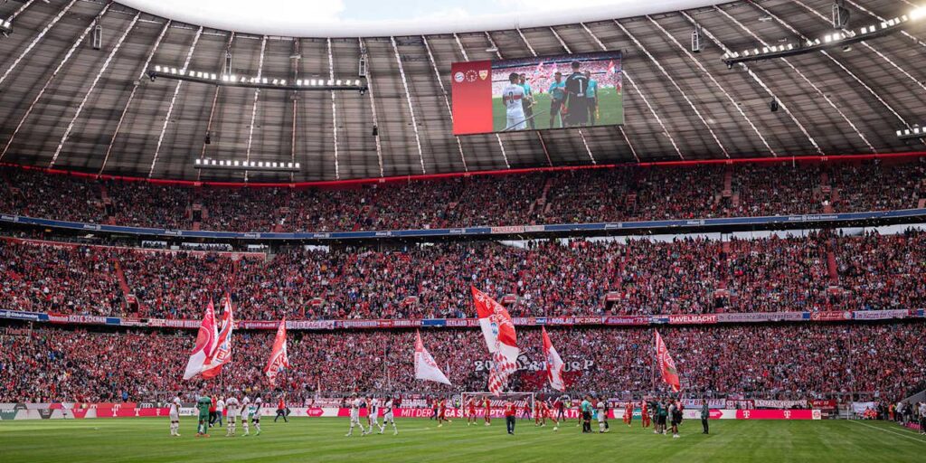Kalah 4-5 dari PSG, Bayern Siapkan Balasan di Allianz Arena