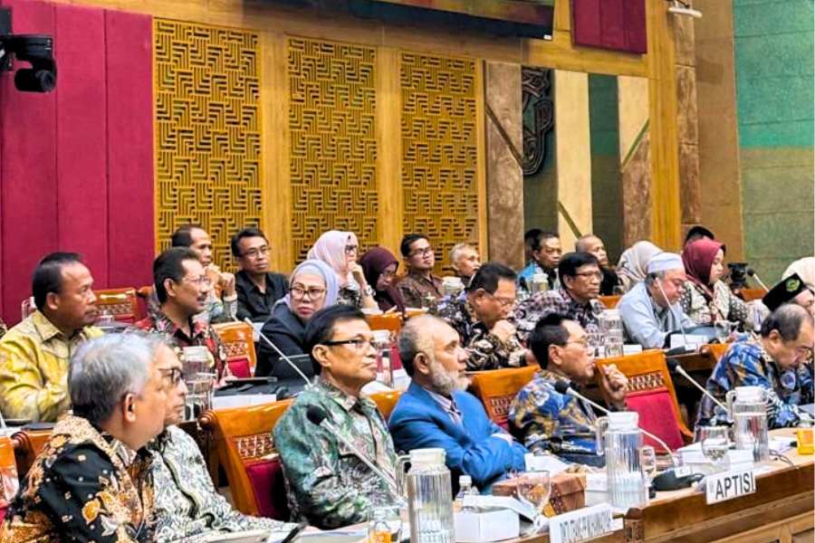 “PTN Terlalu Rakus!” Didik Rachbini Desak DPR Audit dan Batasi Kuota Mahasiswa Negeri