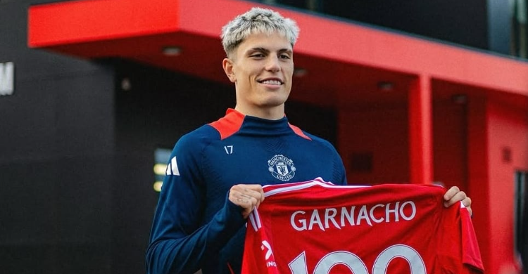 Garnacho Beberkan Alasan Tinggalkan Manchester United