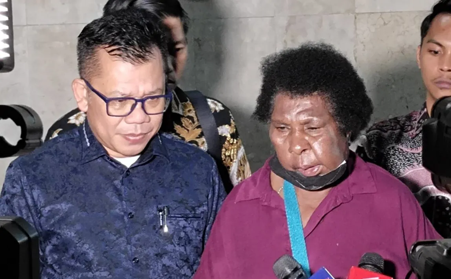 Kekesalan Mama Yasinta Memuncak, Sebut Pembuat Film Pesta Babi Penjahat!