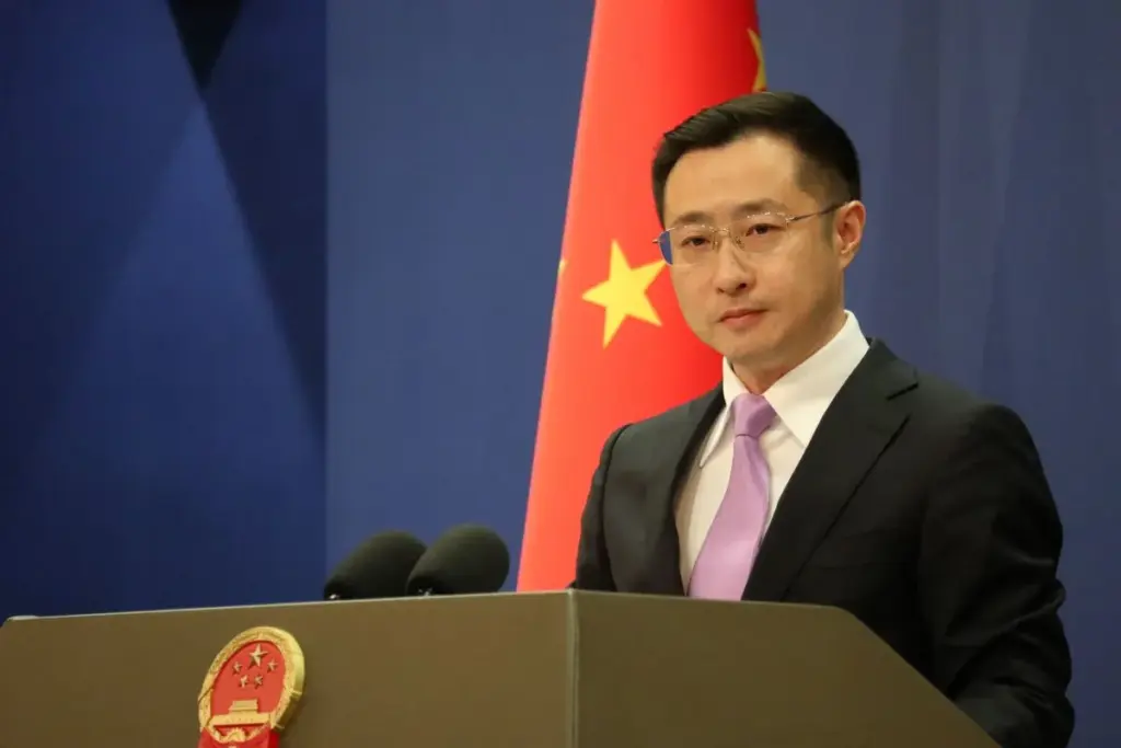 China Tegaskan Kedaulatan Negara Harus Dihormati di Selat Hormuz