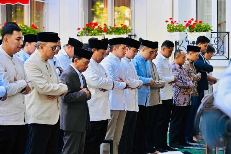 Momen Presiden Prabowo Salat Iduladha di Negeri Orang