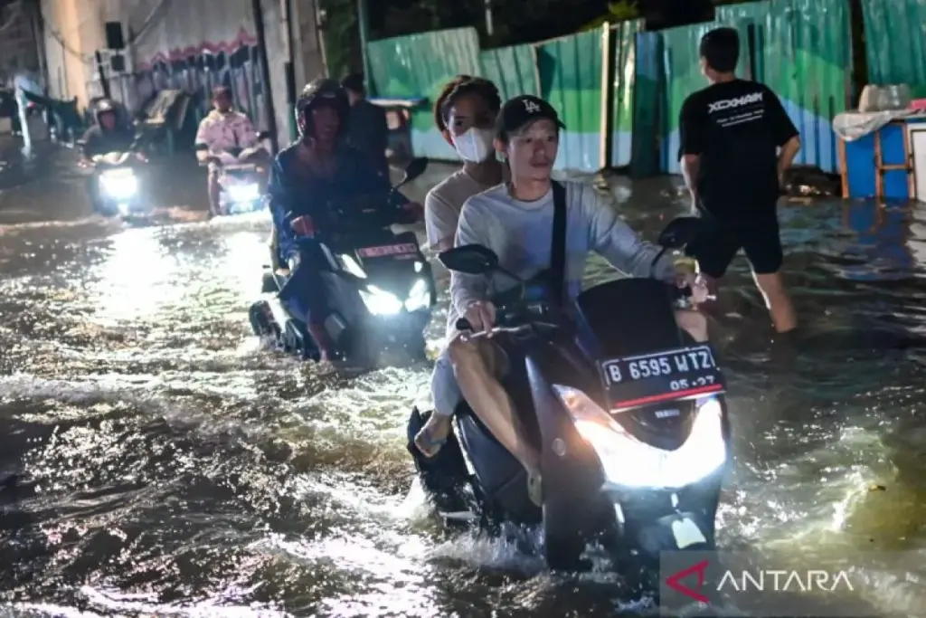 Hujan Deras, 55 RT di Jaksel dan Jakbar Terendam Banjir