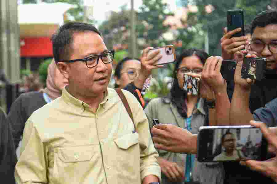 Usut Aktor Lain Pembagian Kuota Haji, KPK Cecar Hilman Latief