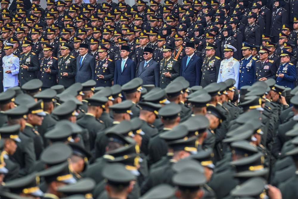 Prabowo di Hadapan Perwira TNI-Polri: Gaji dan Pakaianmu dari Rakyat, Jangan Pernah Khianati Kepercayaan! Upacara Prasetya Perwira (Praspa) TNI dan Polri