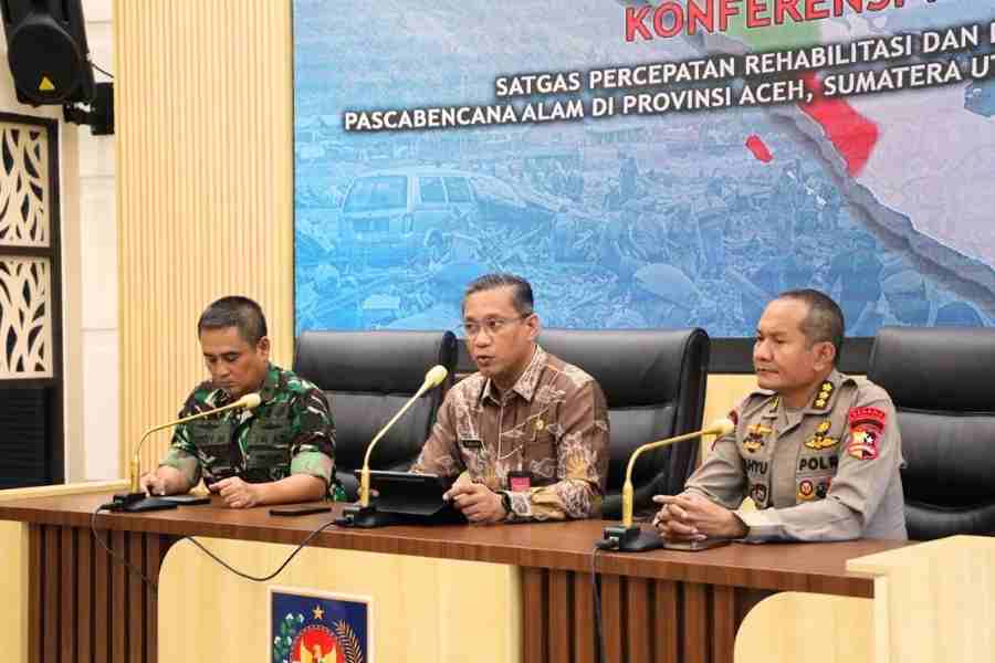 Juru Bicara Satuan Tugas Percepatan Rehabilitasi dan Rekonstruksi Pascabencana Sumatera, Amran, menyebut penurunan jumlah pengungsi terjadi seiring penyaluran berbagai bantuan, termasuk Dana Tunggu Hunian (DTH). (Foto: Tutur/Puspen Kemendagri)