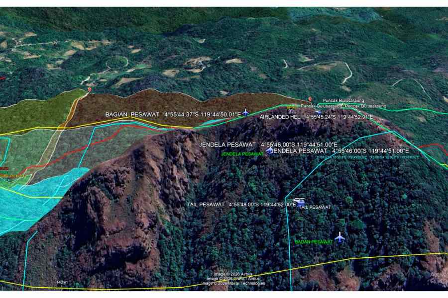 Peta penemuan sserpihan bagian pesawat ATR 42-500 yang sebelumnya dilaporkan hilang kontak ditemukan di Puncak Bukit Bulusaraung, Kabupaten Pangkep, Sulawesi Selatan Minggu 18 Januari 2026. (Foto:Tutur/Dok Tim Sar)