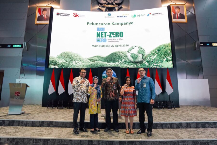 IDXCarbon bersama Pertamina New & Renewable Energy (Pertamina NRE), PT Bank Mandiri (Persero) Tbk, dan Jejakin meluncurkan kampanye “AKU NET-ZERO HERO” di Gedung Bursa Efek Indonesia . (Foto: Tutur/ Pertamina)