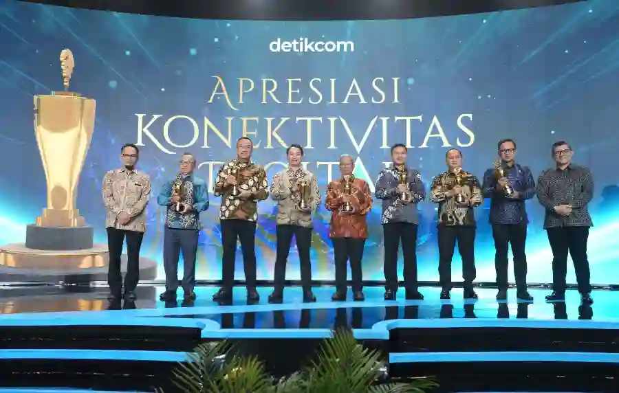TelkomGroup meraih tiga penghargaan dalam ajang Apresiasi Konektivitas Digital 2026 (Foto: Tutur/Telkom)