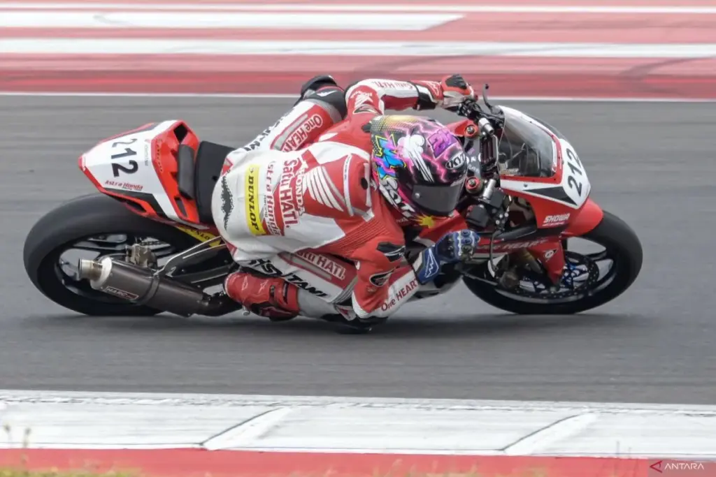 Kiandra Ramadhipa Sukses Juarai Moto3 Junior Portugal