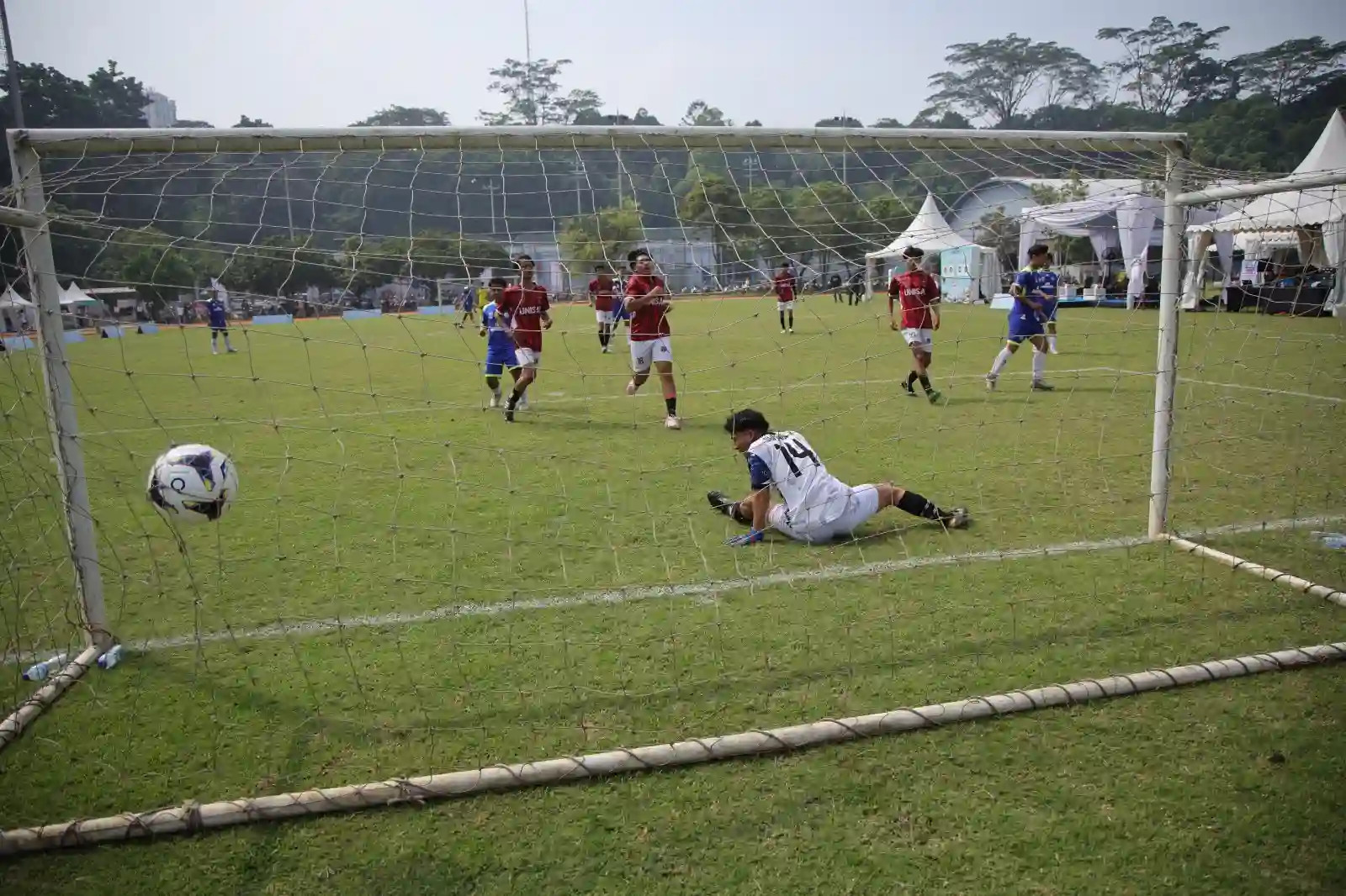 Suasana pembukaan Energy AdSport Challenge, Selasa (19/5) rangkaian dari program Pertamina Goes to Campus (PGTC 2026) yang memberikan wadah kompetisi kreativitas, sportivitas dan kolaborasi antar mahasiswa dari berbagai perguruan tinggi. Dilaksanakan di sarana olahraga Ganesha, ITB pada 19-20 Mei 2026.(Foto: Tutur/Pertamina)