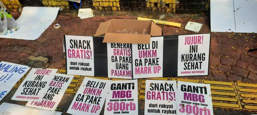 Kantor BGN Digeruduk Massa, Bunyikan Klakson Kalau Muak MBG!