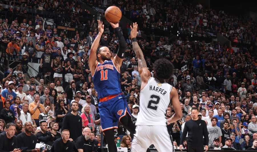 Jalen Brunson Tampil Gila, New York Knicks Juara NBA 2026 Setelah Menunggu 53 Tahun